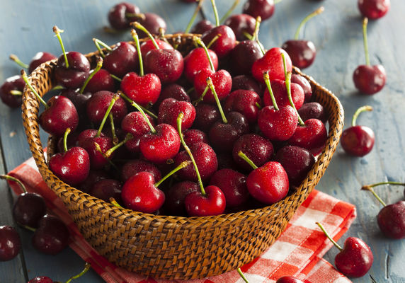 Kelowna Fruit: A Guide to Cherries in the Okanagan